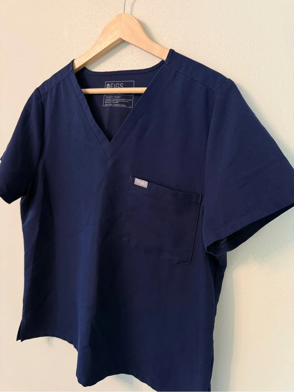 Figs Navy Blue Catarina One Pocket V-Neck Women's Scrub Top Size XL Petite - Picture 4 of 9